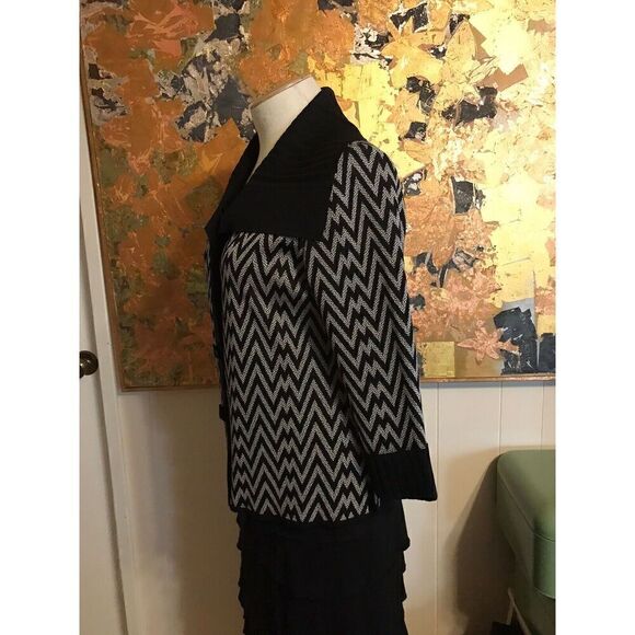 Exclusively Misook Womens PL Herringbone Print Shawl Collar Cardigan Black White - Picture 2 of 5